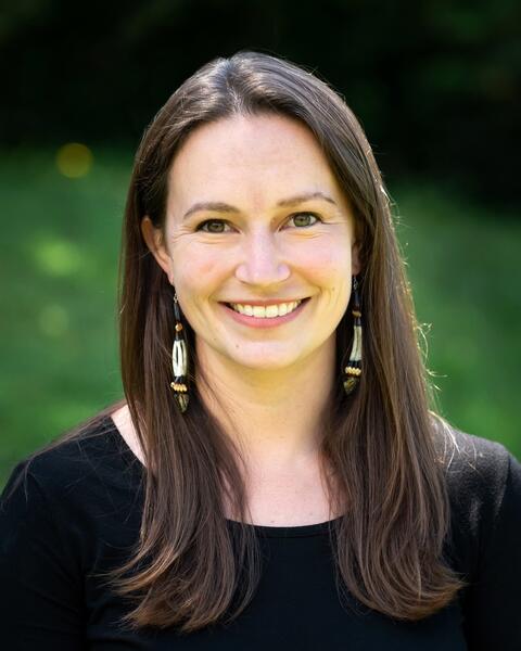 Rachel Wilbur Headshot