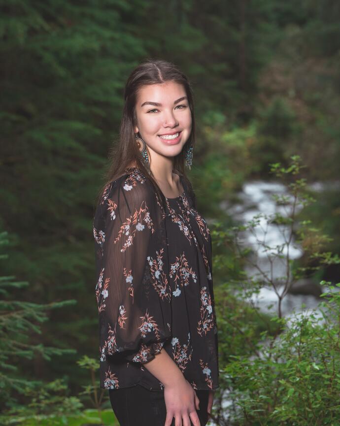 Headshot of Allie Alexie